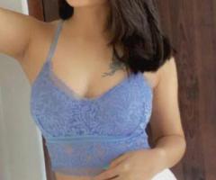 call girls in Yusaf Sarai 9289598186 delhi vip female escort Service - 1